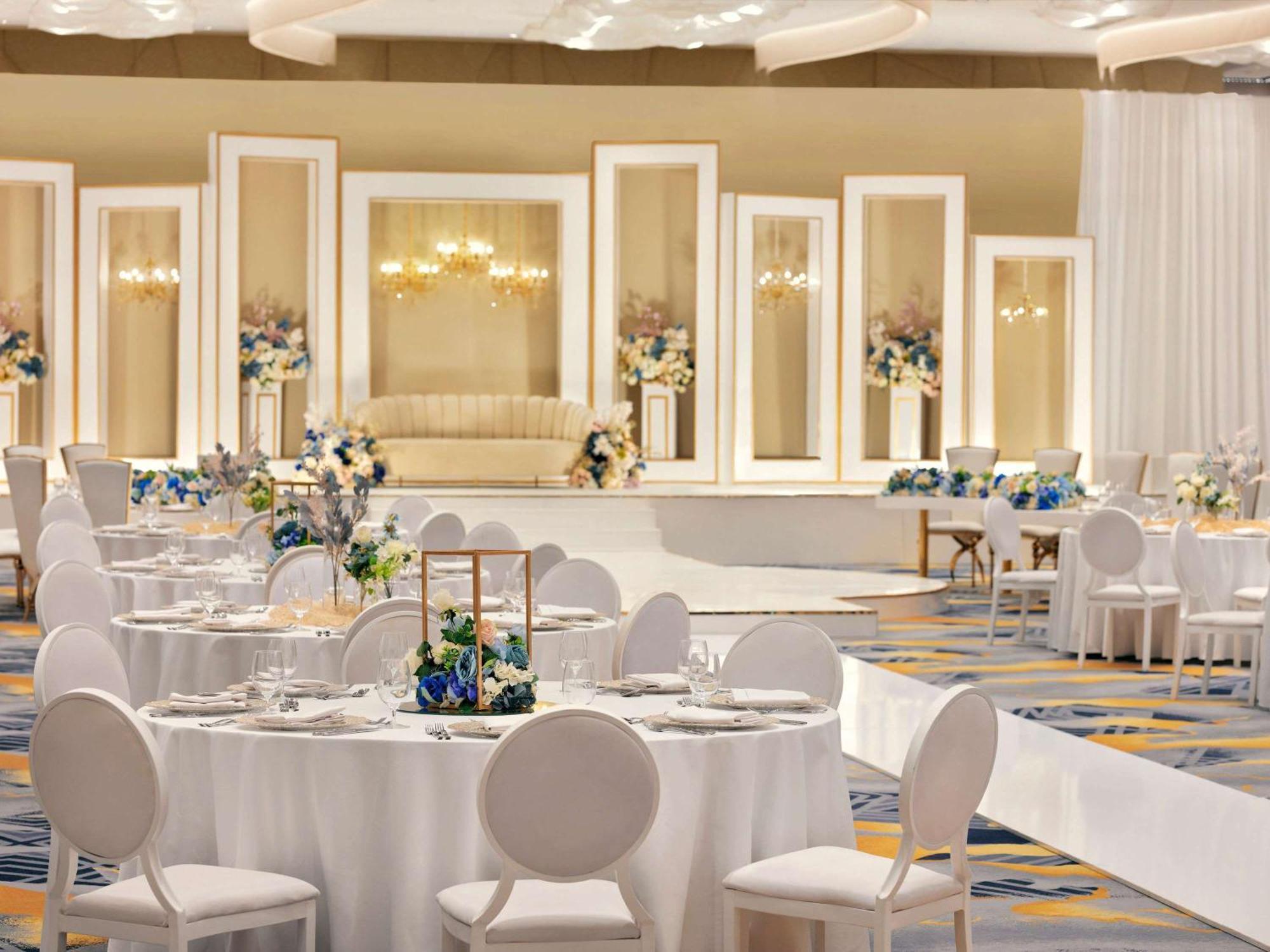 Moevenpick Hotel & Apartments Ghala Maskat Dış mekan fotoğraf The ballroom