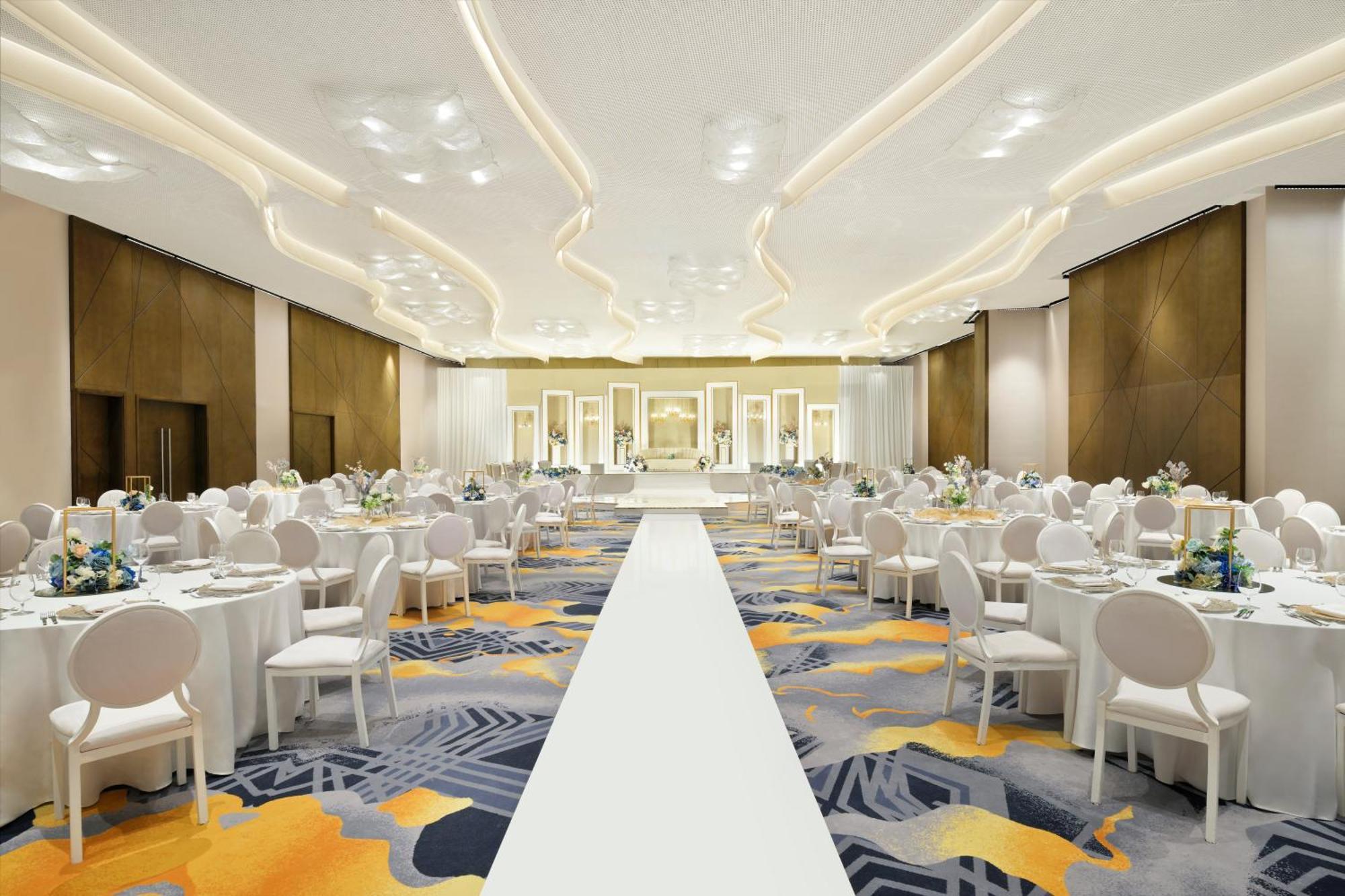 Moevenpick Hotel & Apartments Ghala Maskat Dış mekan fotoğraf The Grand Ballroom